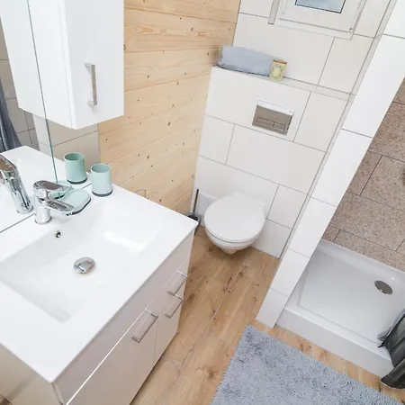 بيت خشبي Letniskowe W Lesie Nad Jeziorem - Kaszuby, Osrodek Wczasowy Klif فدزيدزي كيشيفسكي