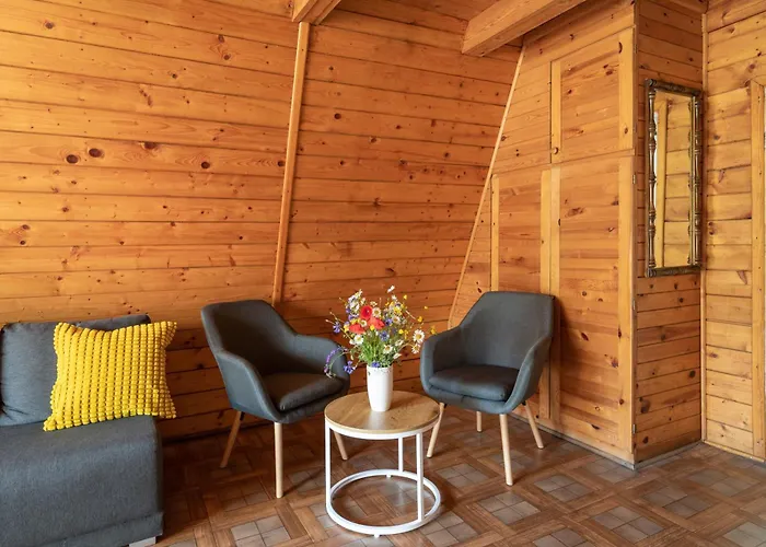 Hytte Letniskowe W Lesie Nad Jeziorem - Kaszuby, Osrodek Wczasowy Klif