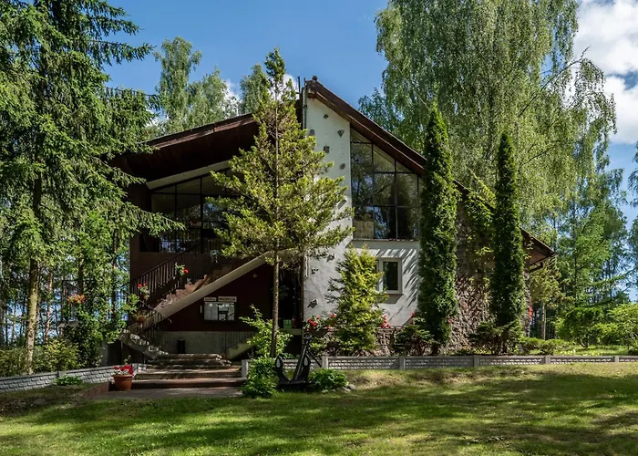 Letniskowe W Lesie Nad Jeziorem - Kaszuby, Osrodek Wczasowy Klif Hytte *