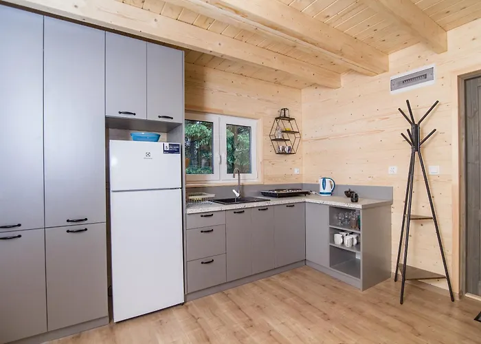 Letniskowe W Lesie Nad Jeziorem - Kaszuby, Osrodek Wczasowy Klif