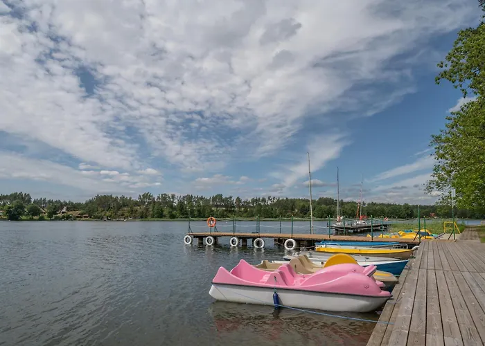 Hytte Letniskowe W Lesie Nad Jeziorem - Kaszuby, Osrodek Wczasowy Klif